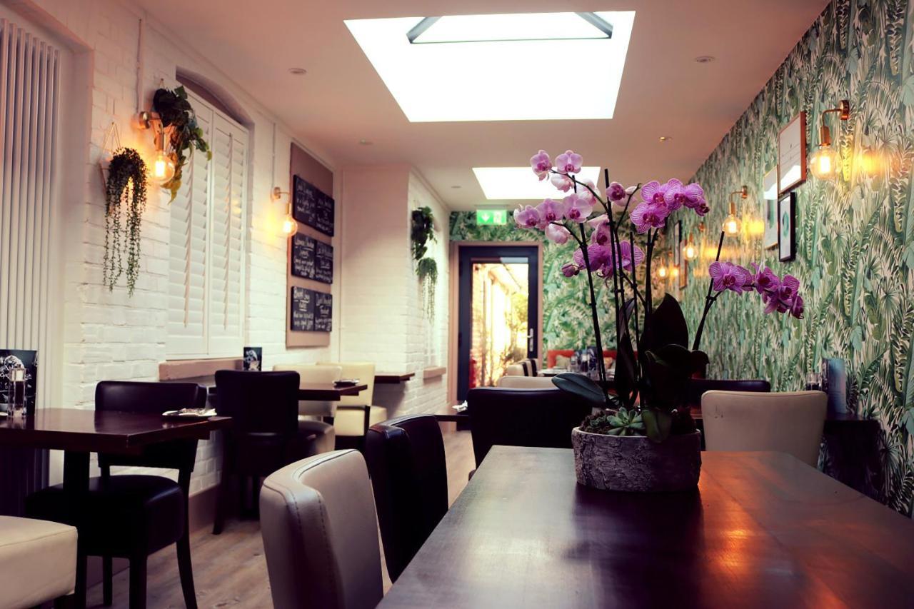 The Oyster Smack Burnham-on-Crouch Exterior foto